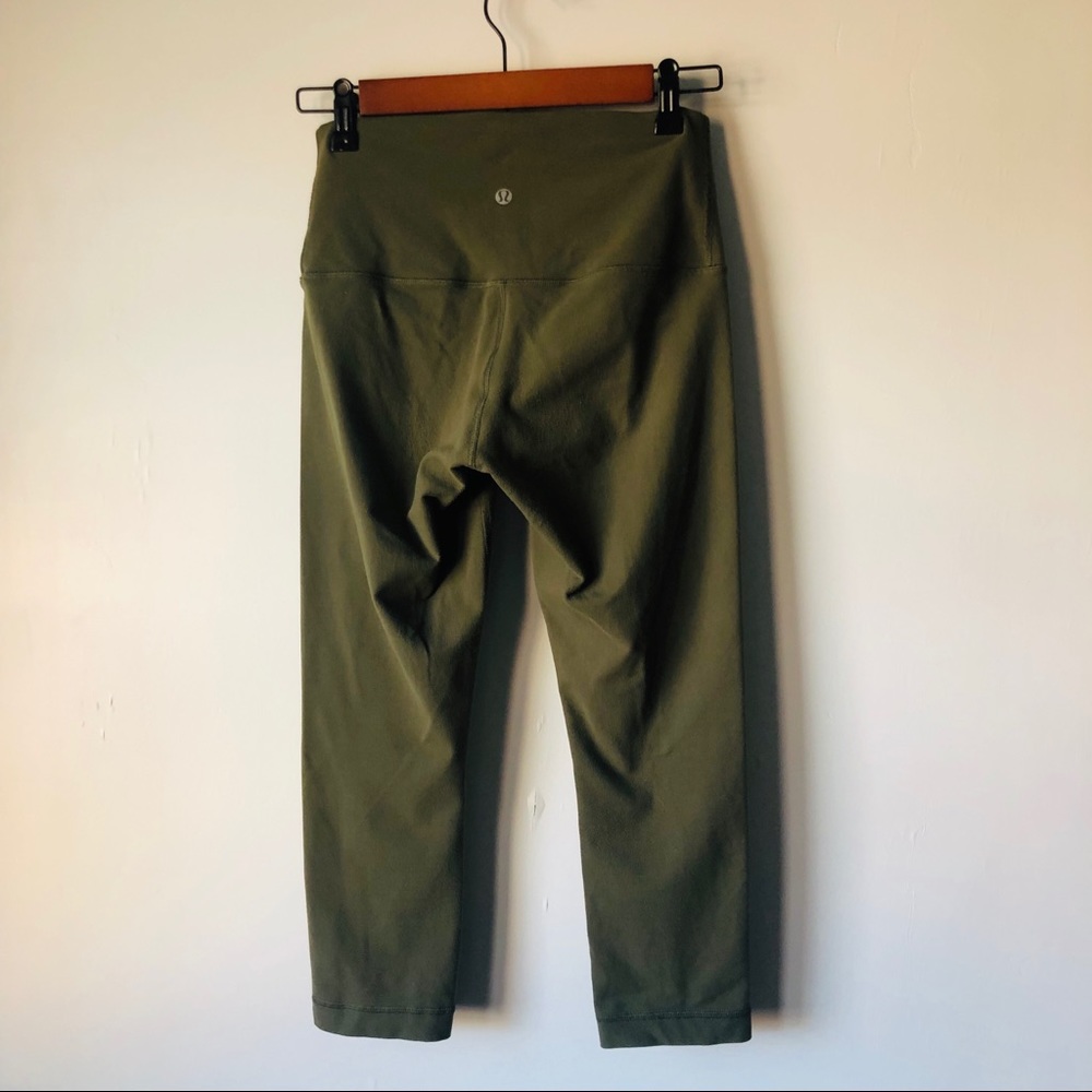 Lululemon Army Green Yoga Leggings Cropped Size 6